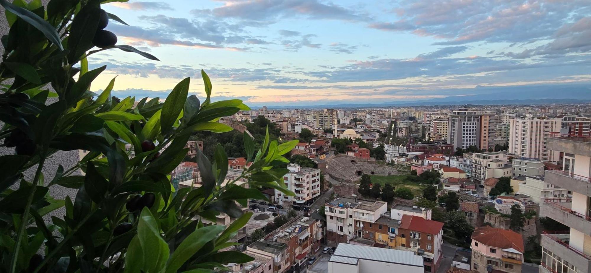 Durres City Apartment, City Center & Close To The Beach Экстерьер фото